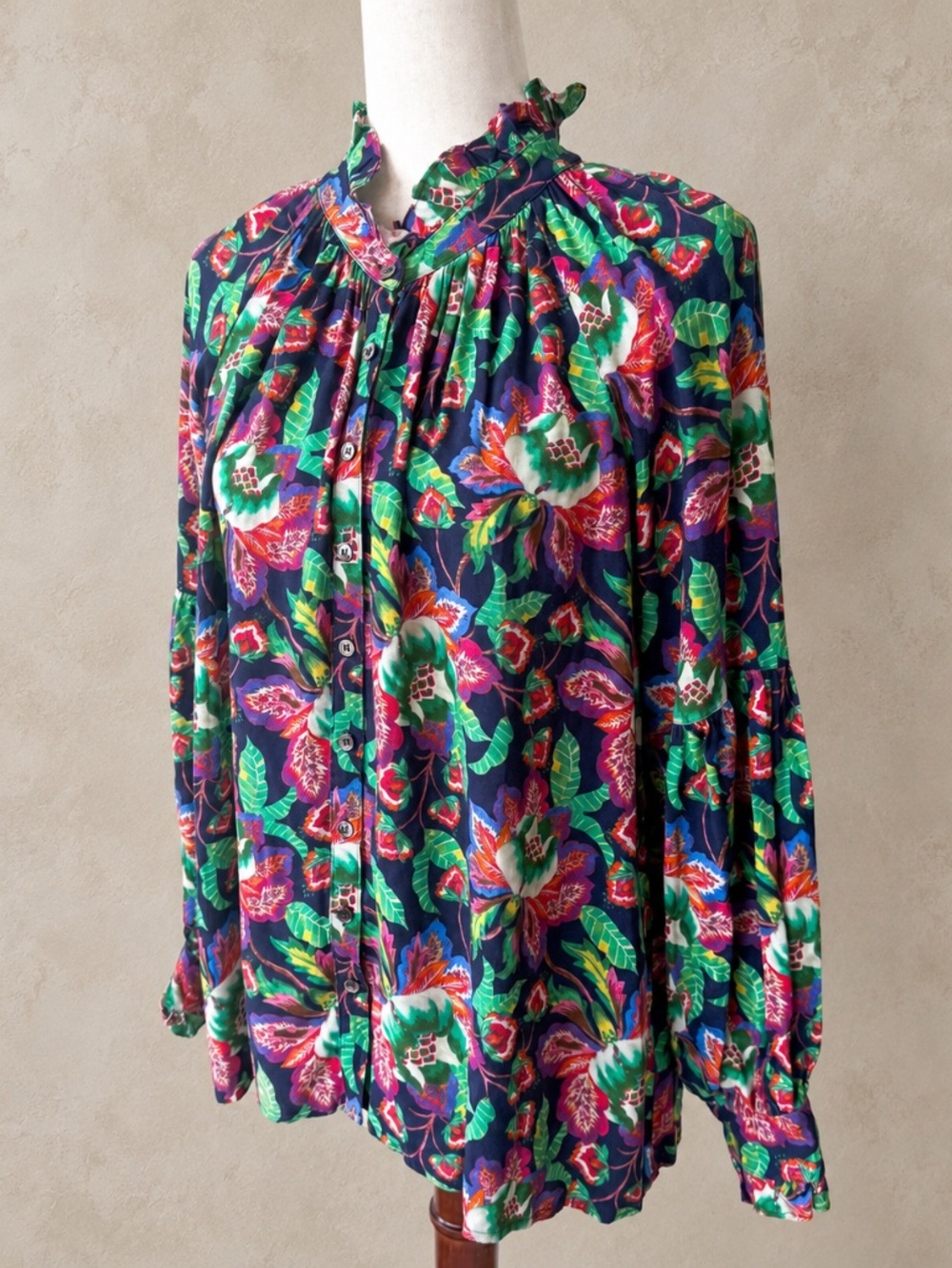 Xirena floral button-front blouse, size small